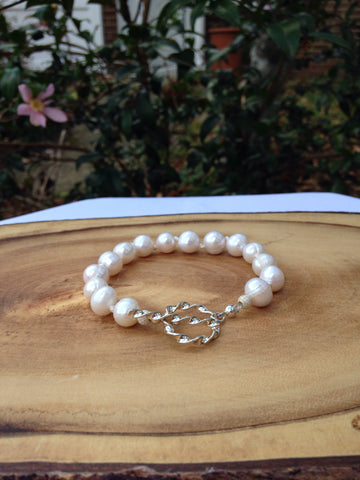 Sterling silver freshwater pearl bracelet